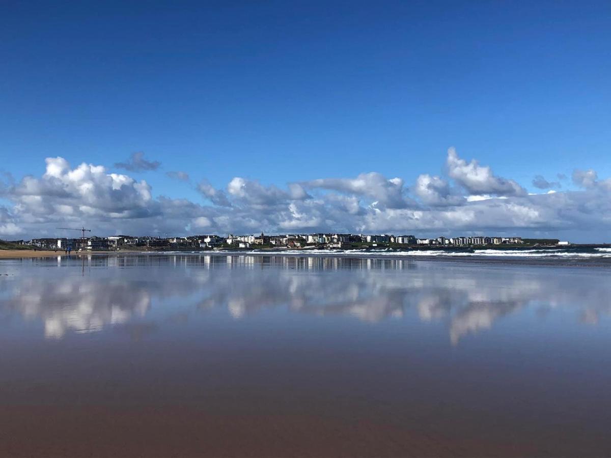 Cosy 3 Bedroom Apartment In Central Portrush With Sea Views Esterno foto