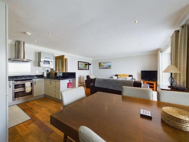 Cosy 3 Bedroom Apartment In Central Portrush With Sea Views Esterno foto